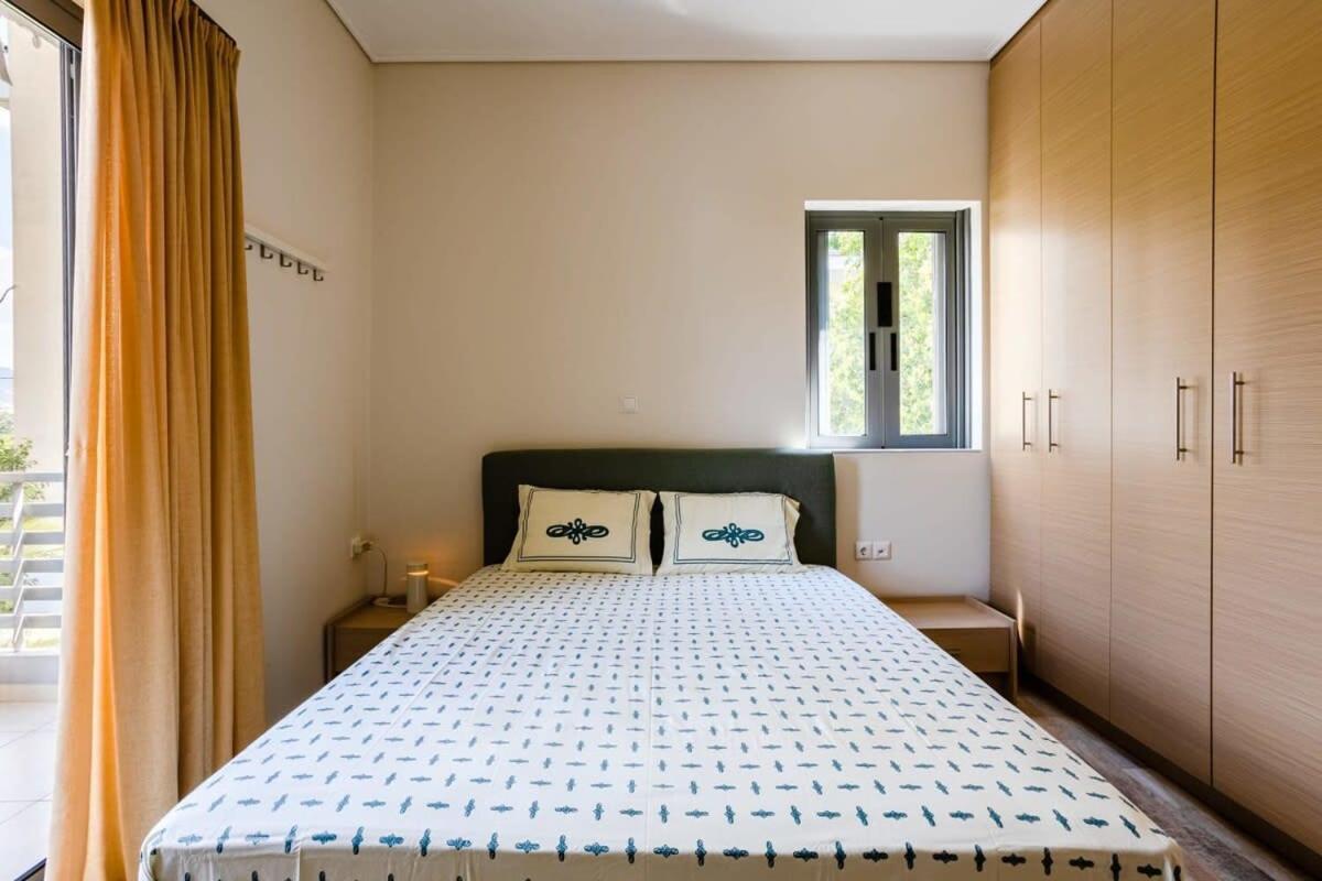 Kalamata'S Spacious Getaway-Taygetos Amazing View Εξωτερικό φωτογραφία