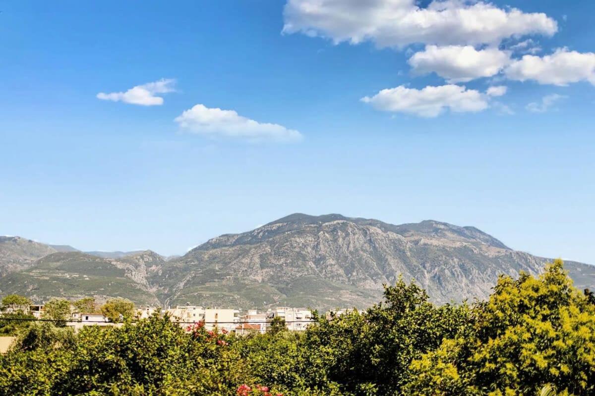 Kalamata'S Spacious Getaway-Taygetos Amazing View Εξωτερικό φωτογραφία