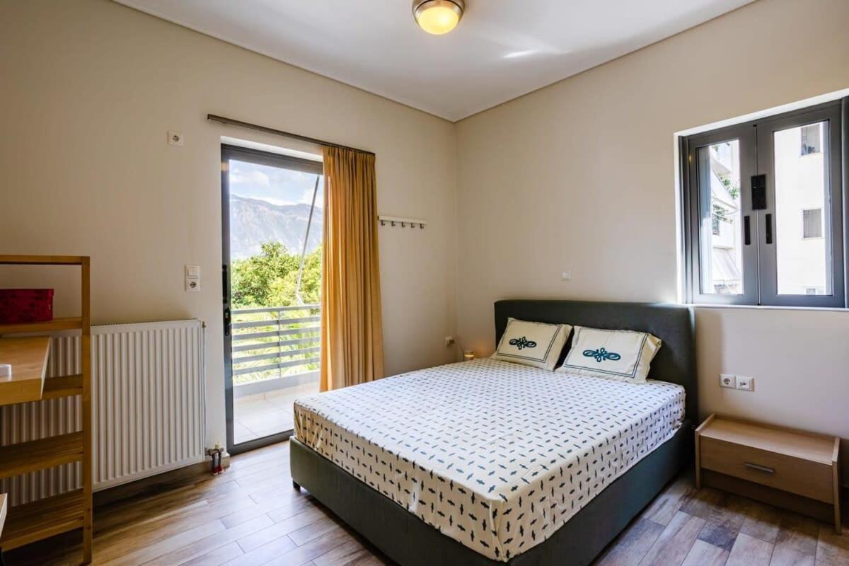 Kalamata'S Spacious Getaway-Taygetos Amazing View Εξωτερικό φωτογραφία